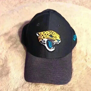 Vintage New Era Jacksonville Jaguars hat, black, small-medium